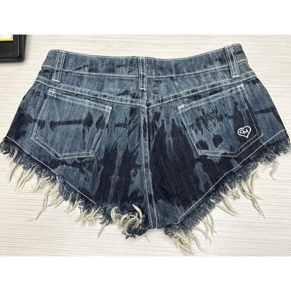 Carmar Women’s Frosted Blue Wash Distressed Fringed Hem Cut Off Jean Shorts 25 - Picture 2 of 6
